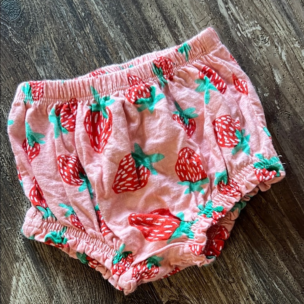 6/12 months old navy Strawberry Print Bloomers